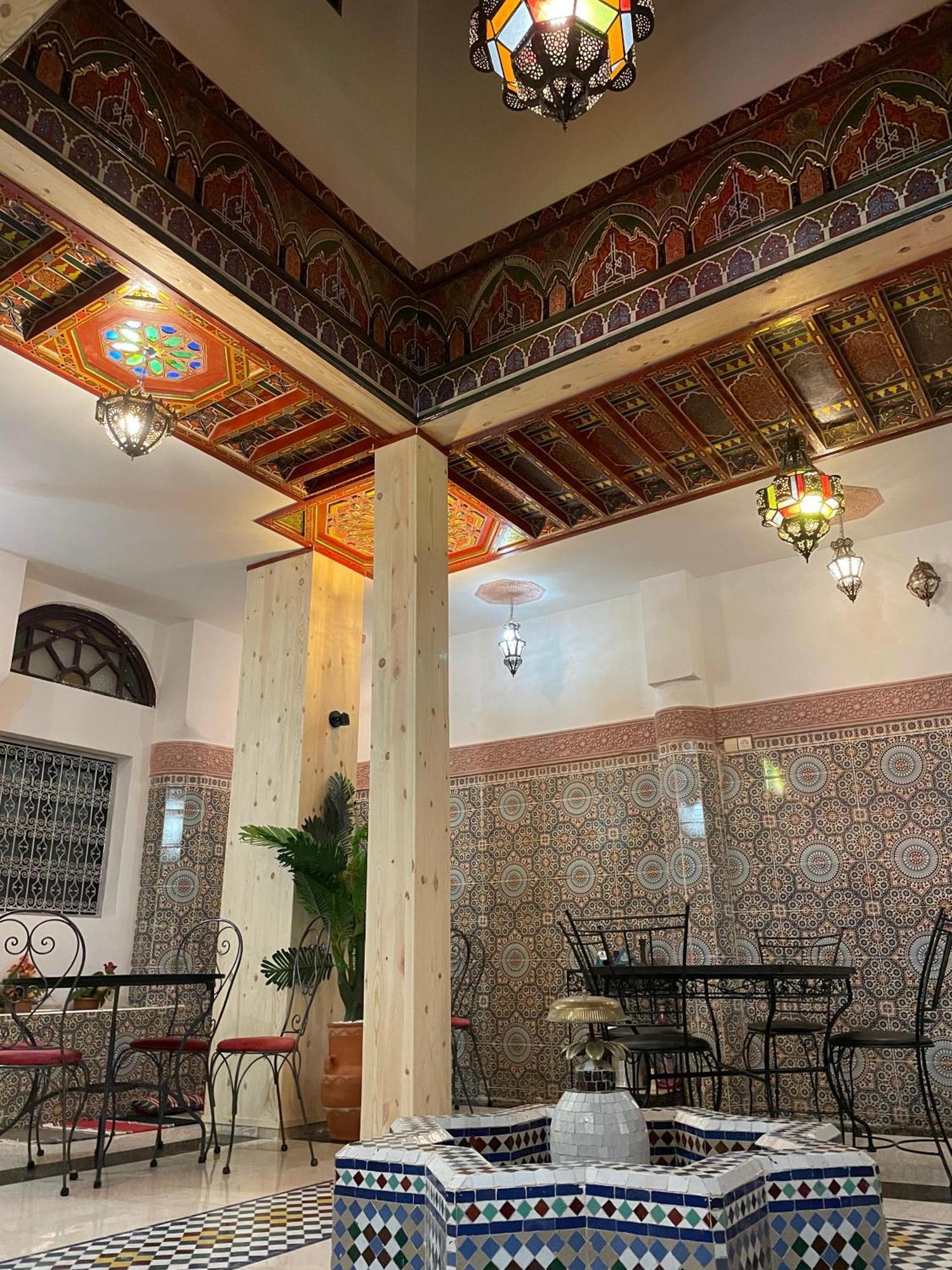 La Casa Espanyola เฟส ภายนอก รูปภาพ