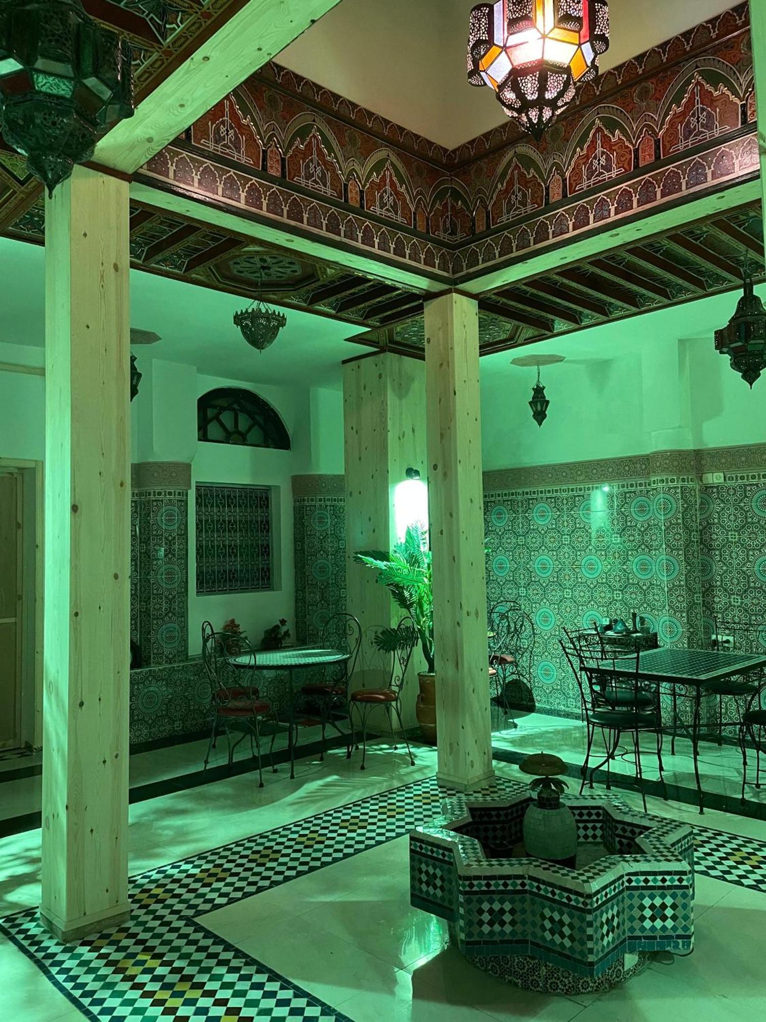 La Casa Espanyola เฟส ภายนอก รูปภาพ