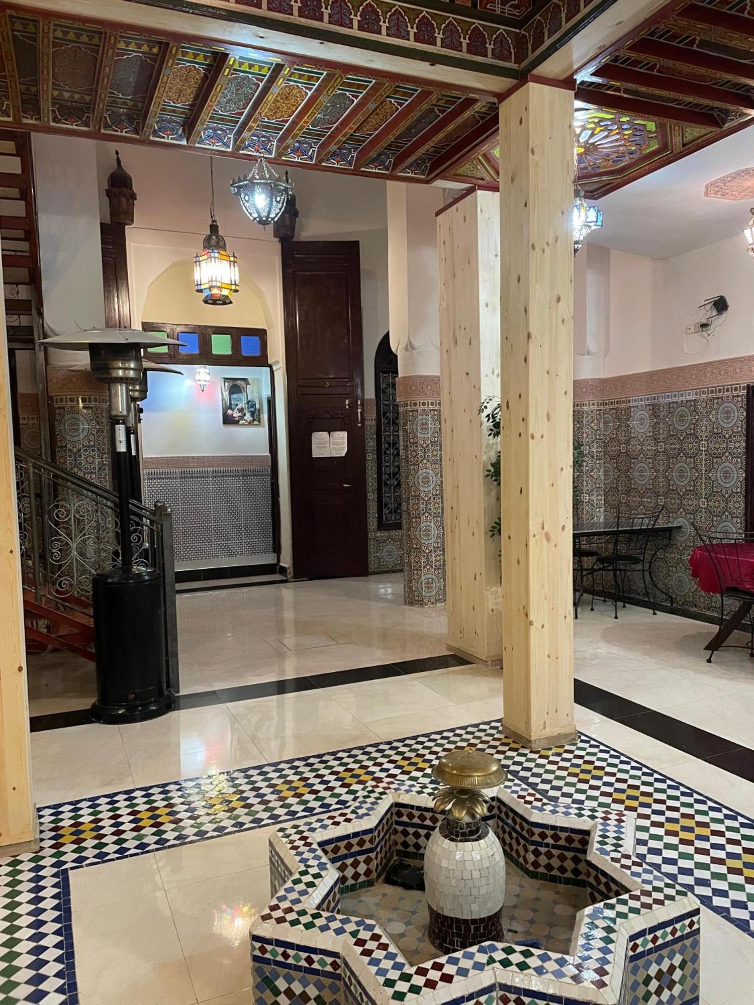 La Casa Espanyola เฟส ภายนอก รูปภาพ