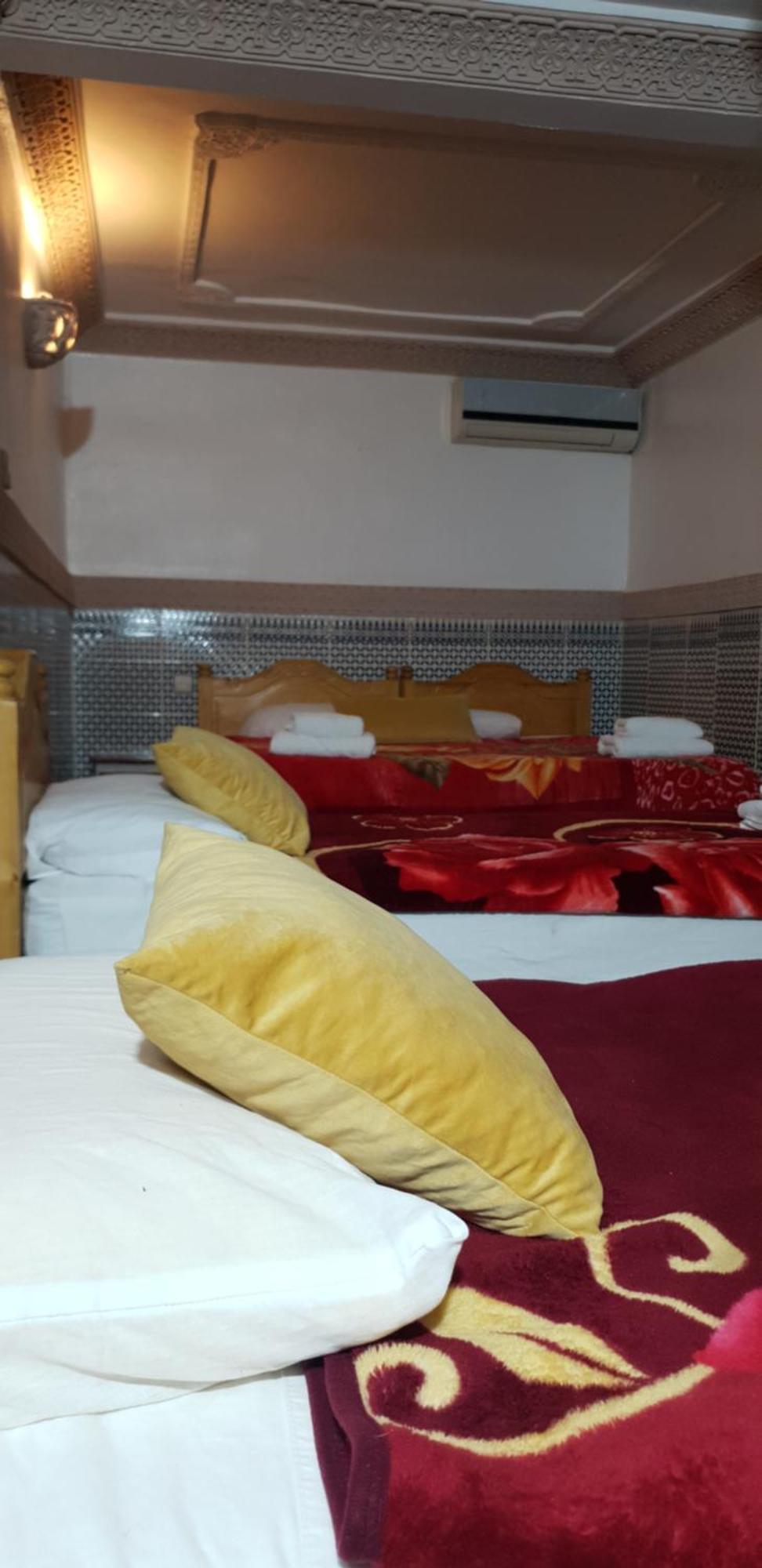 La Casa Espanyola เฟส ภายนอก รูปภาพ